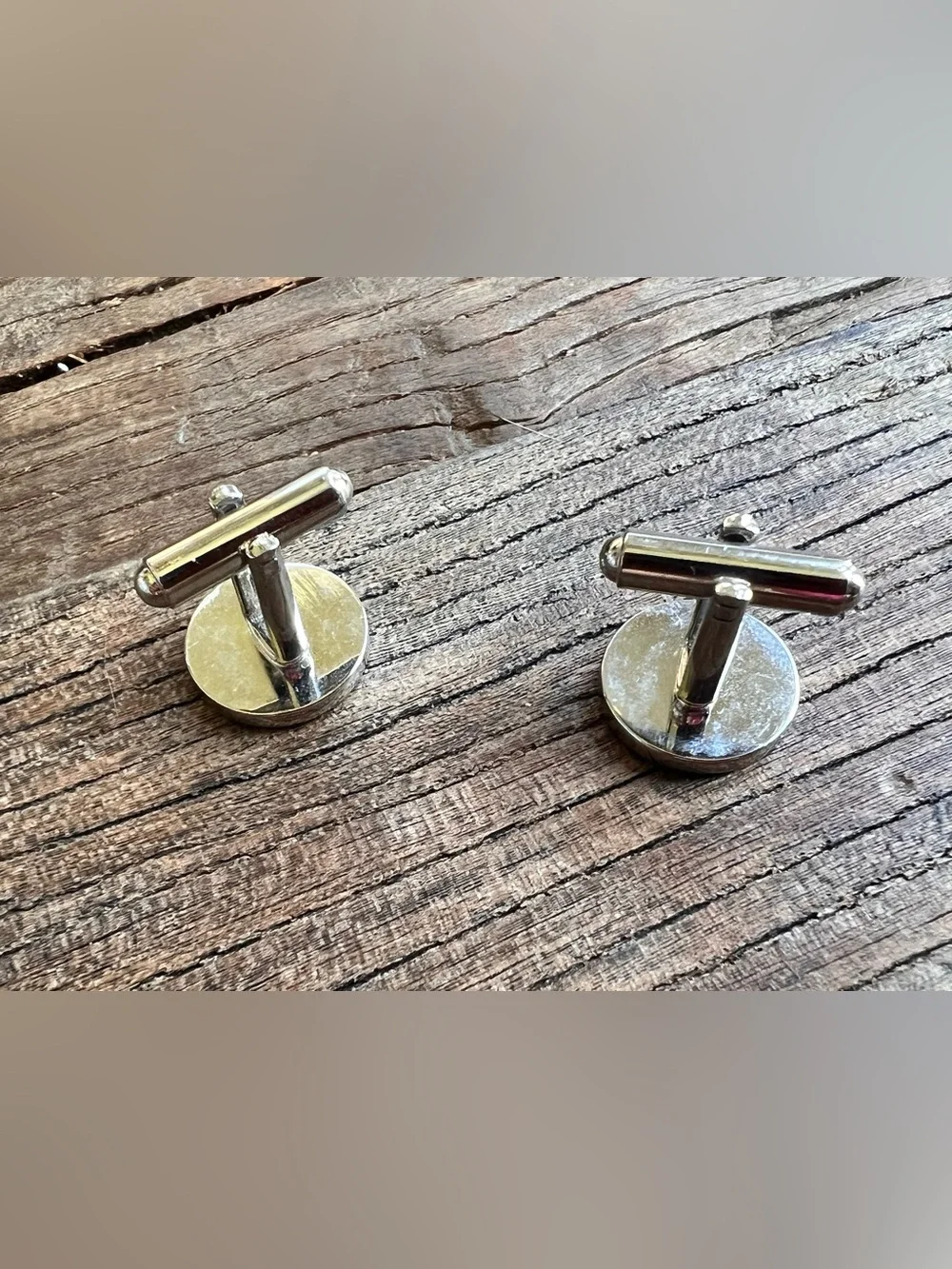 Silver Round Men's Cufflinks - Classic Geometric Edge